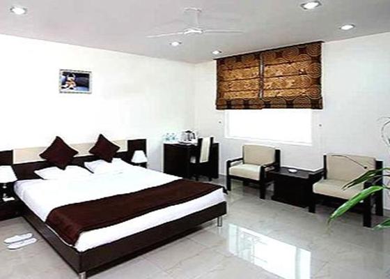 Hotel Gautam Deluxe